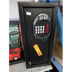 Electronic safe with combination . Key in office