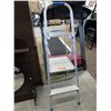 Image 1 : 3' step ladder
