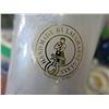 Image 2 : Signed, Hand blown, vase "Royal Mint Classics"