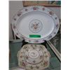 Image 1 : 3 x Royal Albert "Petit Point" china