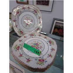 8 x Royal Albert "Petit Point" china