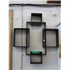 Image 1 : Contemporary wall shelf