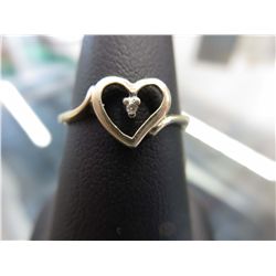 Delicate Heart-shape Diamond ring