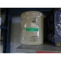 Medalta Potteries #2 Imperial crock