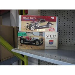 2 Vintage model cars