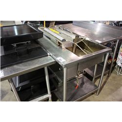 SS WARMING TABLE AND 2 HEAT LAMPS