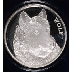 "WOLF" ON A BEAUTIFUL HIGH QUALITY ONE OUNCE .999 SILVER ART ROUND