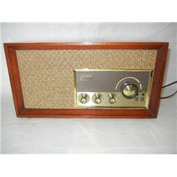 Arvin Tube Type Am/FM Radio in wood case