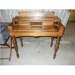 Spinet Desk