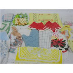 Lot of Dish Towels & dish cloths