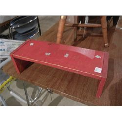 Red SM. Bench