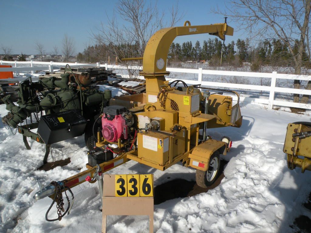 Bandit 20 hp Honda wood chipper