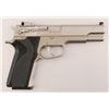 Image 1 : Smith & Wesson 1006 .10mm Pistol