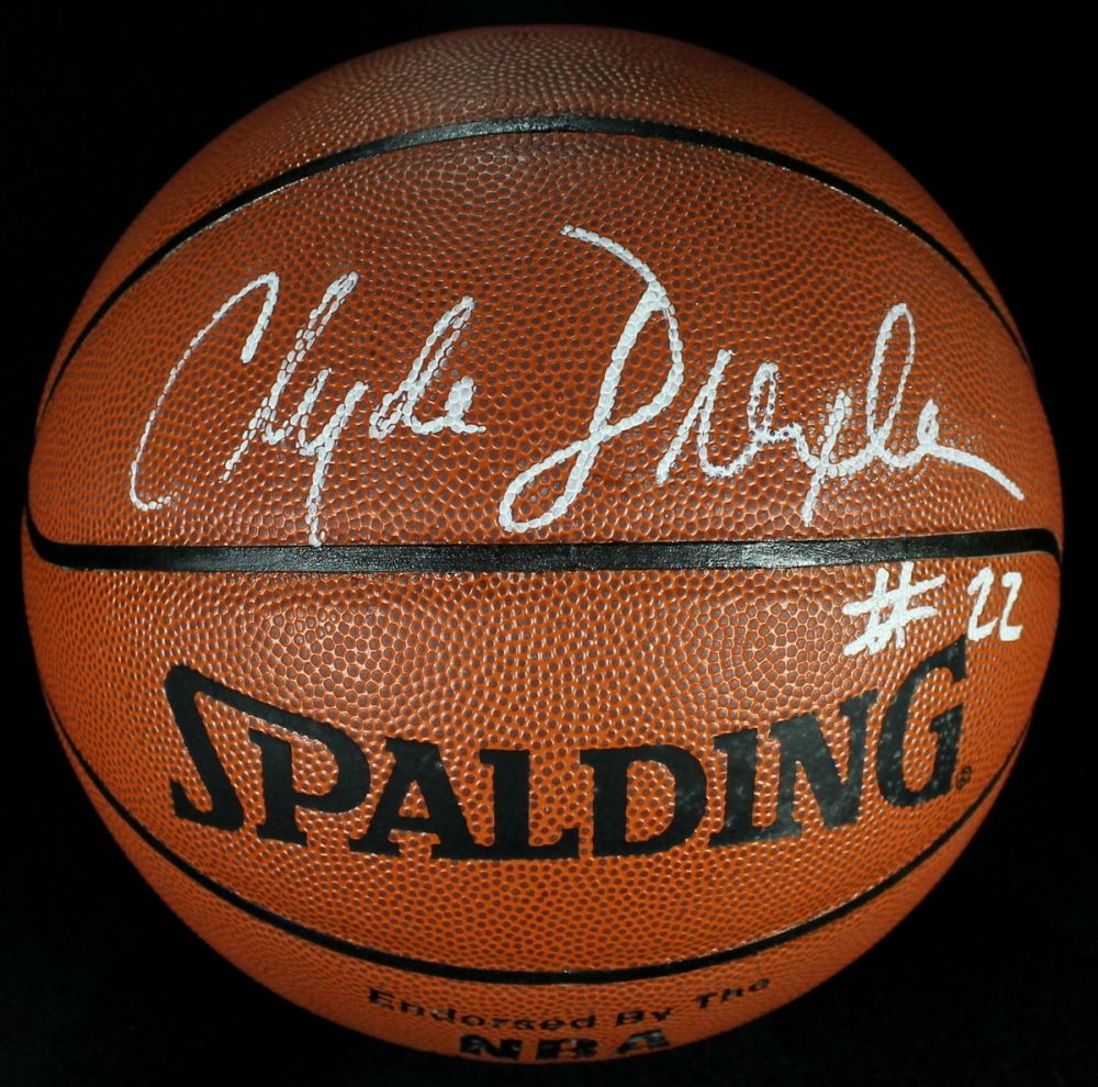 clyde drexler signed basketball