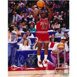 Craig Hodges Signed Bulls 8x10 Photo Inscribed "3x 3-Point Champ" (Schwartz COA)