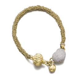 A GOLD AND DIAMOND NECKLACE The front, composed of a heart-shaped motif pave-set with diamonds an...