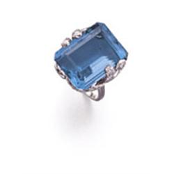 KERN A VERY FINE AQUAMARINE AND DIAMOND RING Designed as a rectangular-cut aquamarine weighing 36...