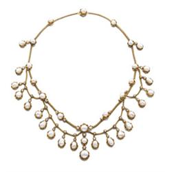 Property of a Lady AN ANTIQUE GOLD, NATURAL PEARL AND DIAMOND NECKLACE Designed as an 18K gold ch...