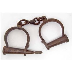CAST IRON PRISONER HANDCUFFS W/ KEY
