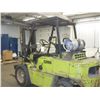 Image 2 : Clark 8000 LB Forklift