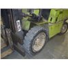 Image 4 : Clark 8000 LB Forklift