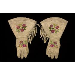 Pair of Silk Embroidered Ladies Deerskin Gauntlets Floral Design  Fair Condition                 …