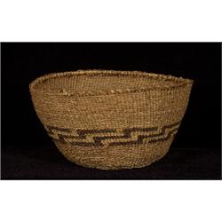 Makah Basketry Bowl, Neah Bay, WA 7 1/2" D. 4" H.  Excellent Condition                           …