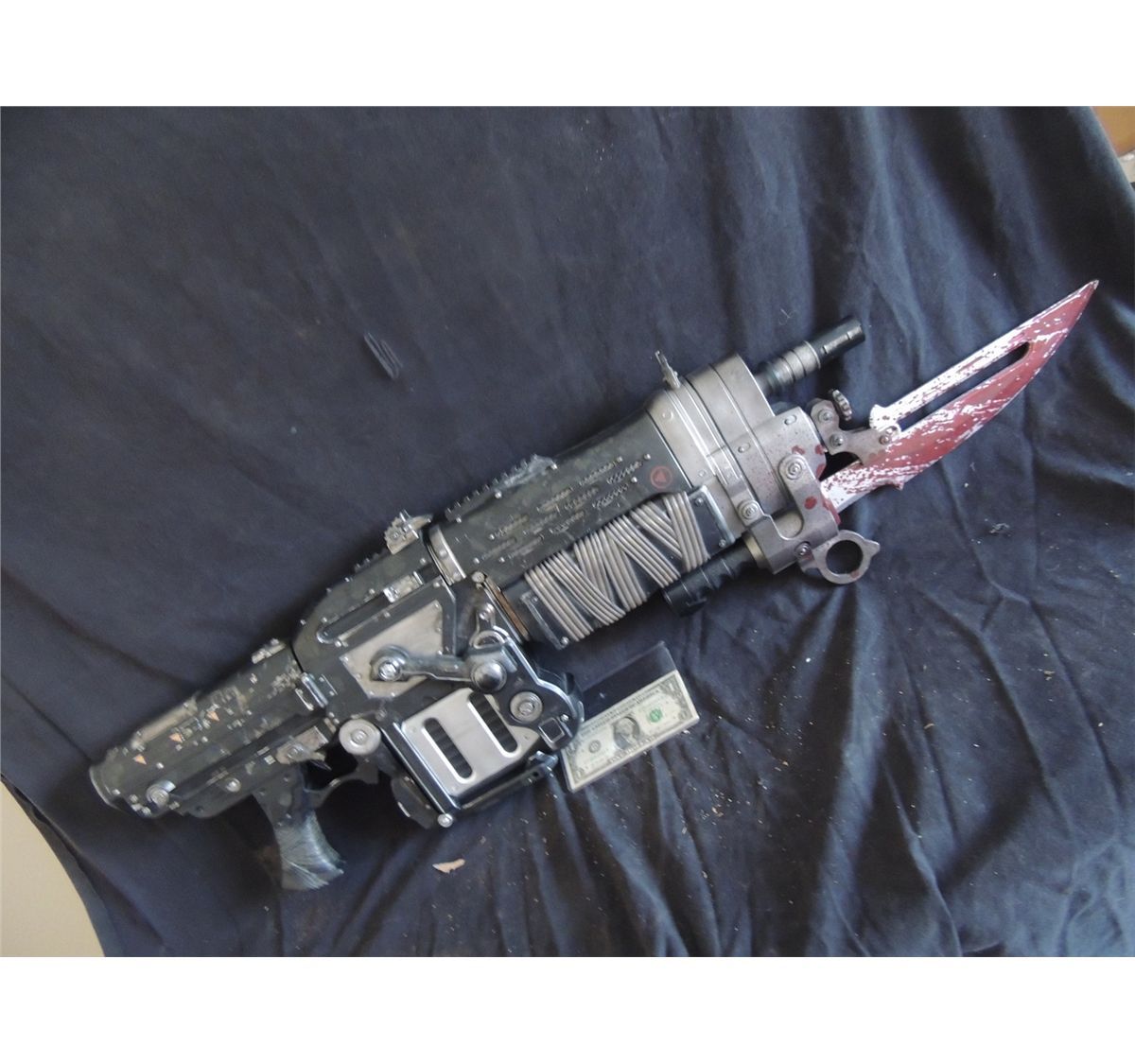 GEARS OF WAR RETRO LANCER PROMOTIONAL GUN