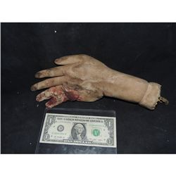 SOLID SILICONE CRUSHED BLOODY ARMATURED HAND