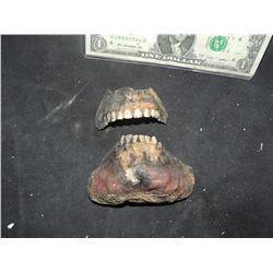 DARKMAN SCREEN USED HERO TEETH PROSTHETICS LIAM NEESON
