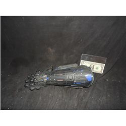 ALIEN CYBORG ARM GLOVE & GAUNTLET