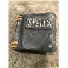 Image 1 : NIGHTMARE BEFORE CHRISTMAS PRODUCTION USED SPELL BOOK