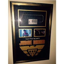 JUDGE DREDD SCREEN USED ASPEN PRISON ID TAG NICELY FRAMED