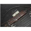 Image 2 : CHRONICLES OF NARNIA SCREEN USED HERO DWARF BOW WITH QUIVER AND 6 ARROWS