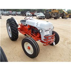 FORD 8N FARM TRACTOR