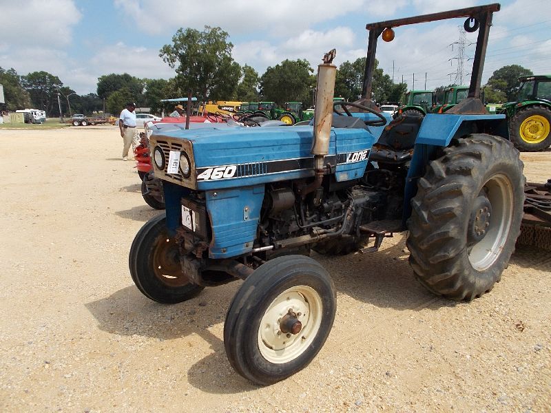 LONG 460 FARM TRACTOR, S/N 45050266, 3 PTH, PTO, 14.928 TIRES
