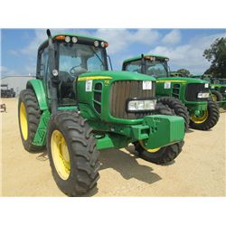 JOHN DEERE 7130 PREMIUM MFWD FARM TRACTOR, S/N 25051 (11 YR) 121 ENGINE HP, 100 PTO HP, 16 SPEED POW