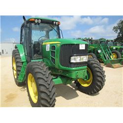 JOHN DEERE 7130 PREMIUM MFWD FARM TRACTOR, S/N 287044 (11 YR) 121 ENGINE HP, 100 PTO HP, 16 SPEED PO