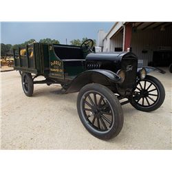 1926 FORD MODEL T STAKE BED, S/N 12801484, 4 CYL GAS ENGINE, MANUAL TRANS, STAKE BED, WOOD SPOKES, 2