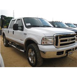 2006 FORD F250 4X4 EXTENDED CAB PICKUP, S/N 1FTSW21P06EC08700, DIESEL ENG, A/T, ODOMETER READING 104