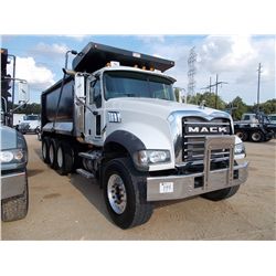 2007 MACK CTP713 TRI-AXLE, S/N 1M2AT04C97M004773, 405 MP7 MACK ENG, 10 SPD, 44K REARS, 18K FRONT, EN