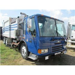 2002 STERLING T/A GARBAGE TRUCK, S/N 49HHBVA8X2RK50132, CUMMINS DIESEL ENG, A/T, 40K REARS, 20K FRON