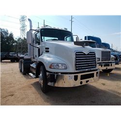 2009 MACK CXU613 T/A TRUCK TRACTOR, S/N 1M1AW09Y29008242, 415 HP MACK MP8 ENG, 9 SPD TRANS, 38K REAR