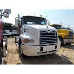 2003 MACK CX613 T/A TRUCK TRACTOR, S/N 1M1AE06Y53W015520, MACK E7 427 HP ENG, 10 SPD TRANS, 40K REAR