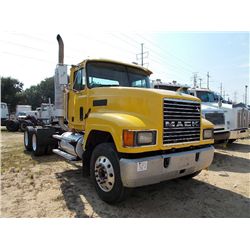 2001 MACK CH613 T/A TRUCK TRACTOR, S/N 1M1AA18Y51W144448, 427HP MACK DIESEL ENG, 14 SPD TRANS, 38K R
