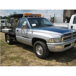 1998 DODGE RAM 2500 SERVICE TRUCK, S/N 3B6KC26Z7WM239475, V8, GAS, A/T, FLATBED W/HEADACHE RACK, AIR