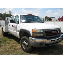 2004 GMC 3500 CREW CAB SERVICE TRUCK, S/N 1GDJC33164F111653, DURAMAX DSIESEL, A/T, SERVICE BODY, ODO