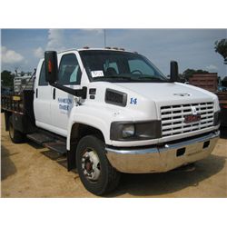 2007 GMC 5500 S/A FLATBED, S/N 1GDE5E1247F412946, DURAMAX DIESEL ENG, A/T, CREW CAB, 10' FLATBED BOD
