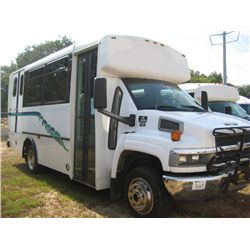 2006 CHEVROLET C4500 PASSENGER BUS, S/N 1GBE4V12X6F411584, DURAMAX DIESEL ENG, A/T, 12 PASSENGER, WH
