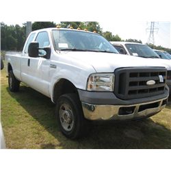 2005 FORD F250 4X4 EXTENDED CAB PICKUP, S/N 1FPSX215X5EC32044, V8 GAS, A/T, ODOMETER READING 204,577
